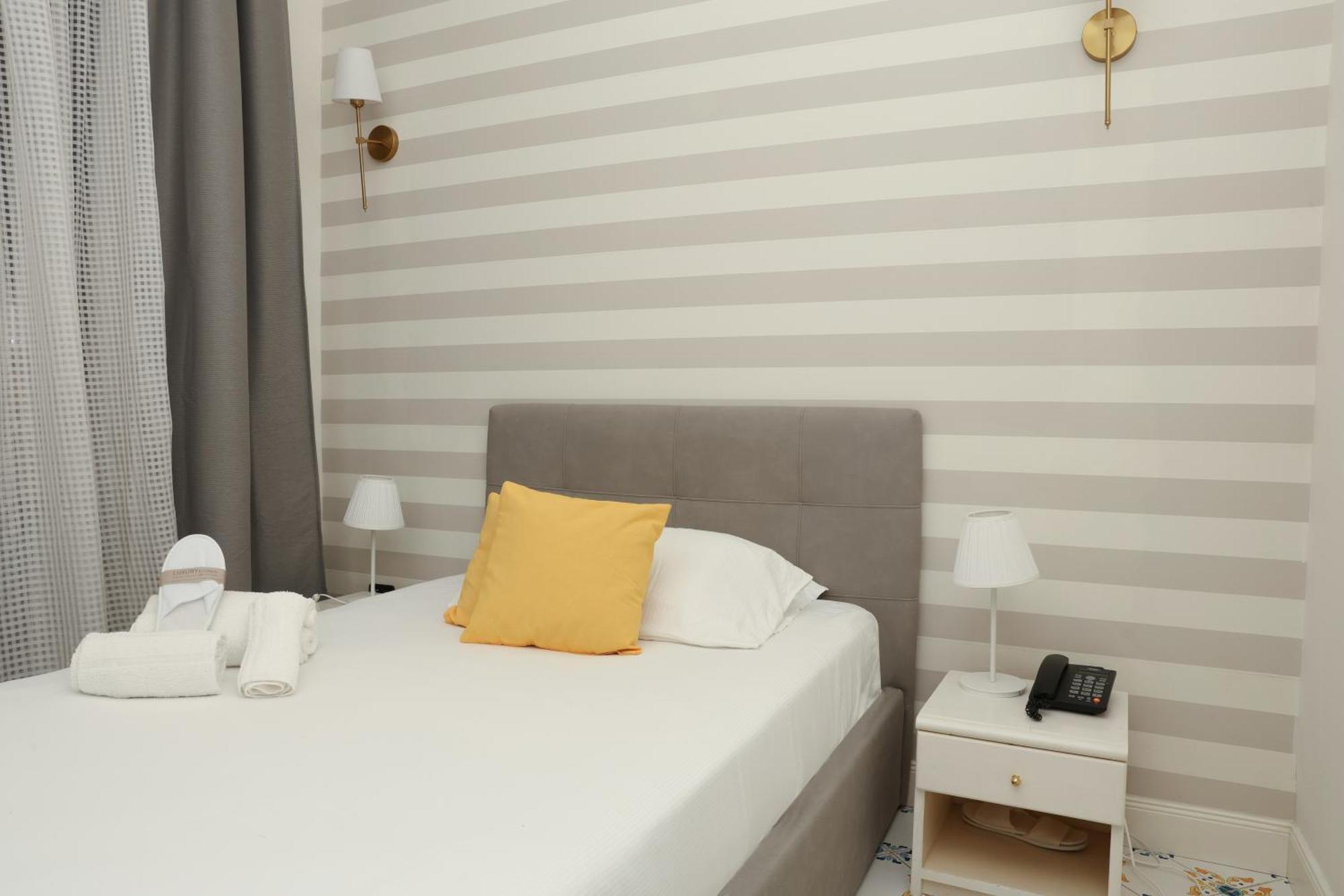 Large Single Room